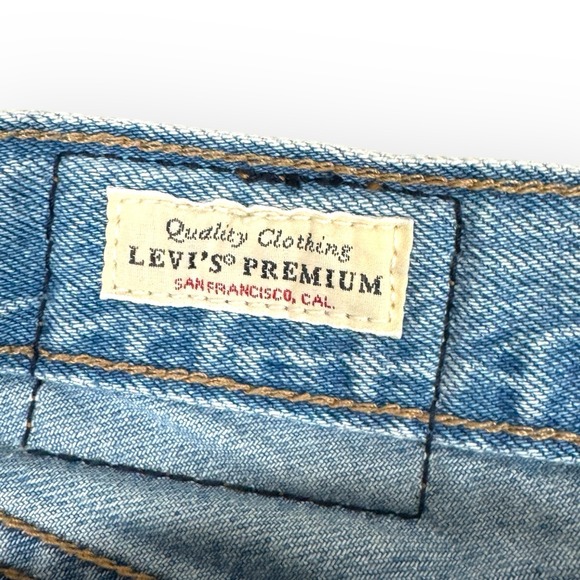 Levi's Premium Baggy Dad Jeans Women's 24x30 Distressed Relaxed Fit Big E Tag - Picture 3 of 15